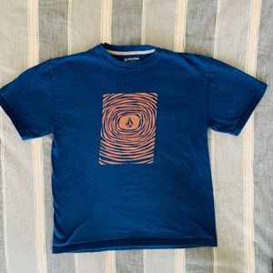 Volcom t shirt